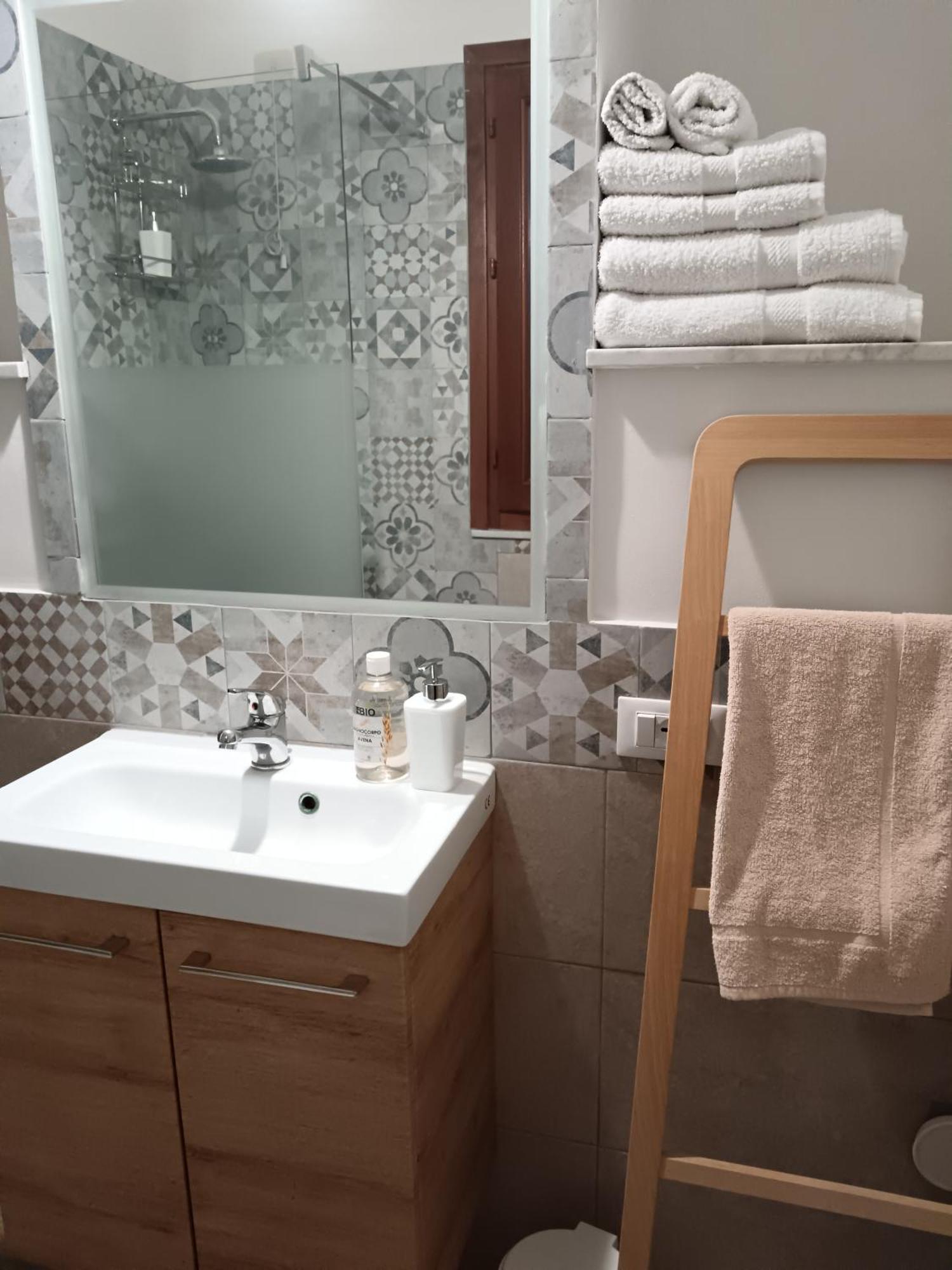 פלרמו Casa Petri Home Spa מראה חיצוני תמונה